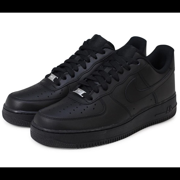Black air forces (WITH BOX) - Picture 1 of 2